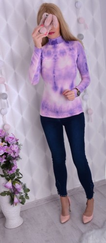 Bajeczny fiołkowy sweterek P687