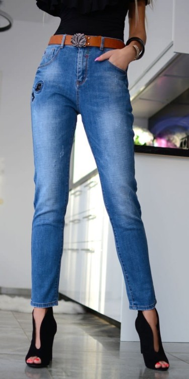 Markowe jeansy z GRATIS paskiem i przetarciami P343A