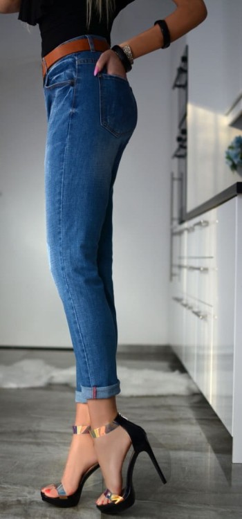 Markowe jeansy z GRATIS paskiem i przetarciami P343A