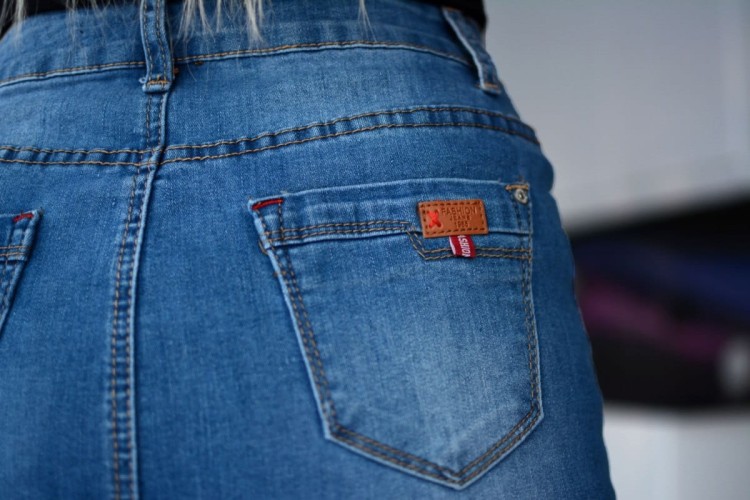 NOWOŚĆ! SPÓDNICA JEANSOWA ZAPINANA GUZIK-ZAMEK P129A