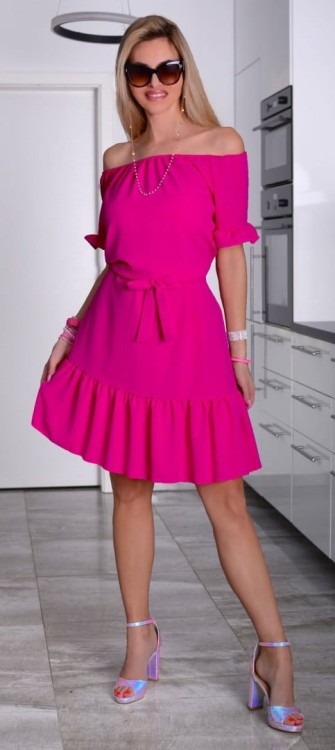 Modna sukienka hiszpanka w fuksji P232C