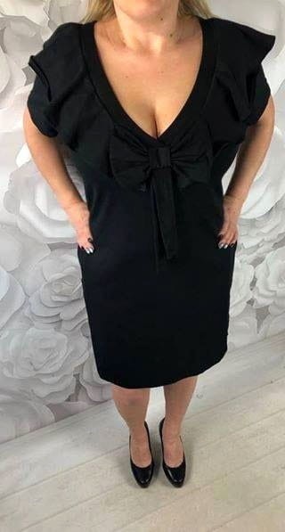 Sexy sukienka z kokardą na plecach P299A