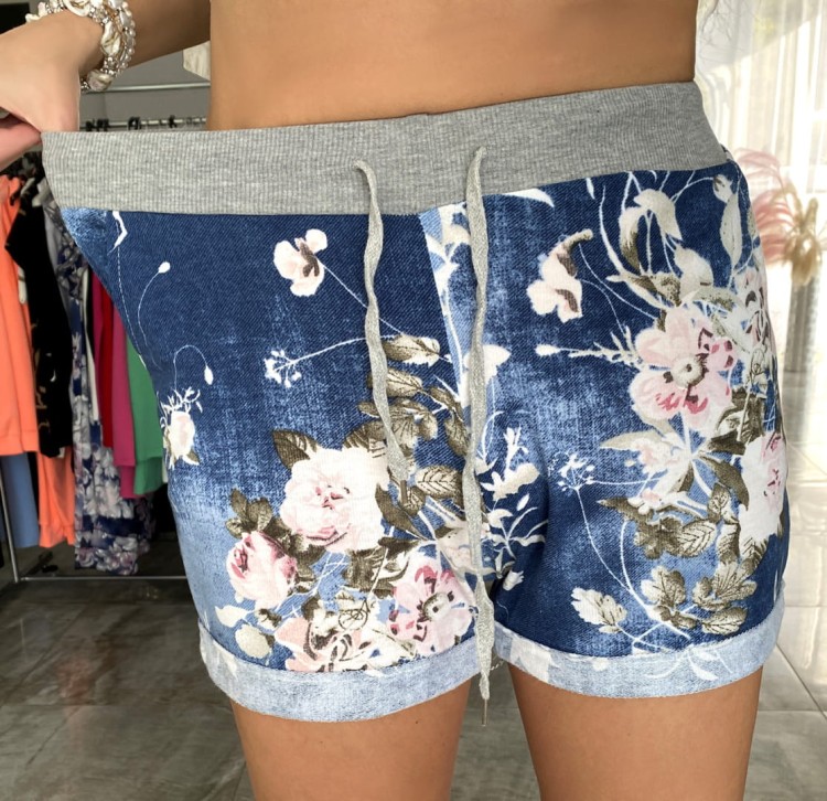 Szorty w kwiatki FB32