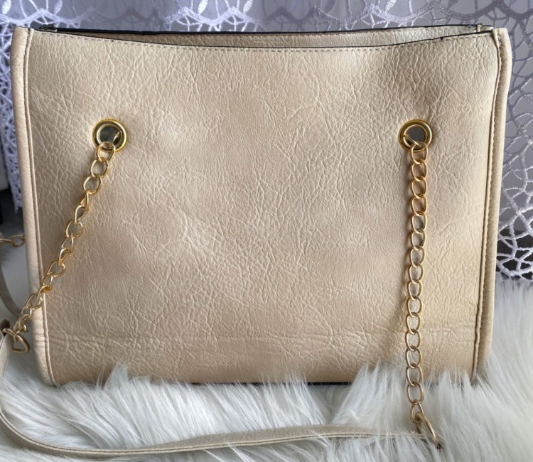 Piękna torebka na pasku i łańcuszku z haftem FB72