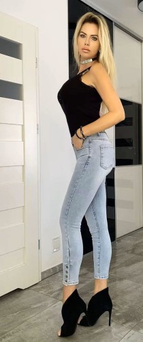 addams-jeansy-msara-m.sara-skinny-skinnyjeans-guziki-nogawki-nogawka-giuziczki.skinnyjeans-dżins.jpg