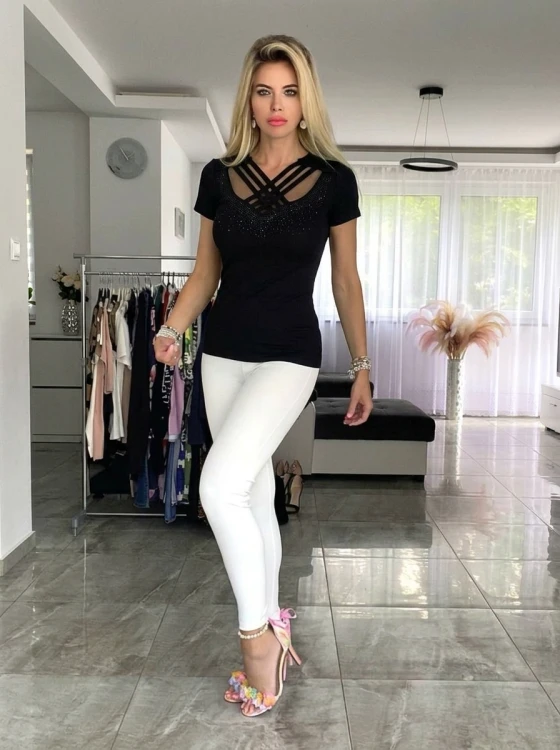 addams-bluzka-dopasowana-sexy-dżety-cyrkonie-dekolt.jpg