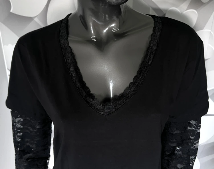 addams-bluzka-plussize-bawełniana-koronkowy-rękaw-koronka.jpg