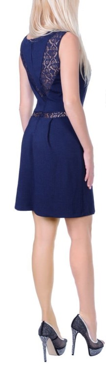 SEXY ELEGANCKA SUKIENKA NAF NAF Z MODNĄ KORONKĄ P844